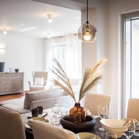 סופרון Silver Willow Luxury Apartment מראה חיצוני תמונה
