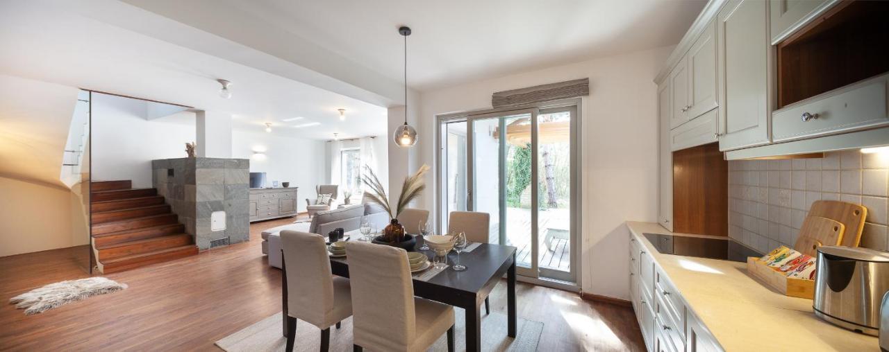 סופרון Silver Willow Luxury Apartment מראה חיצוני תמונה